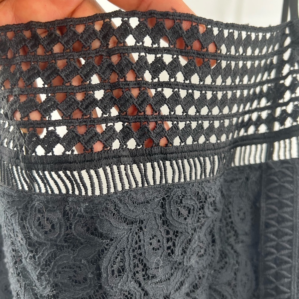 Black Swan laser cut dress size L - Picture 2 of 8